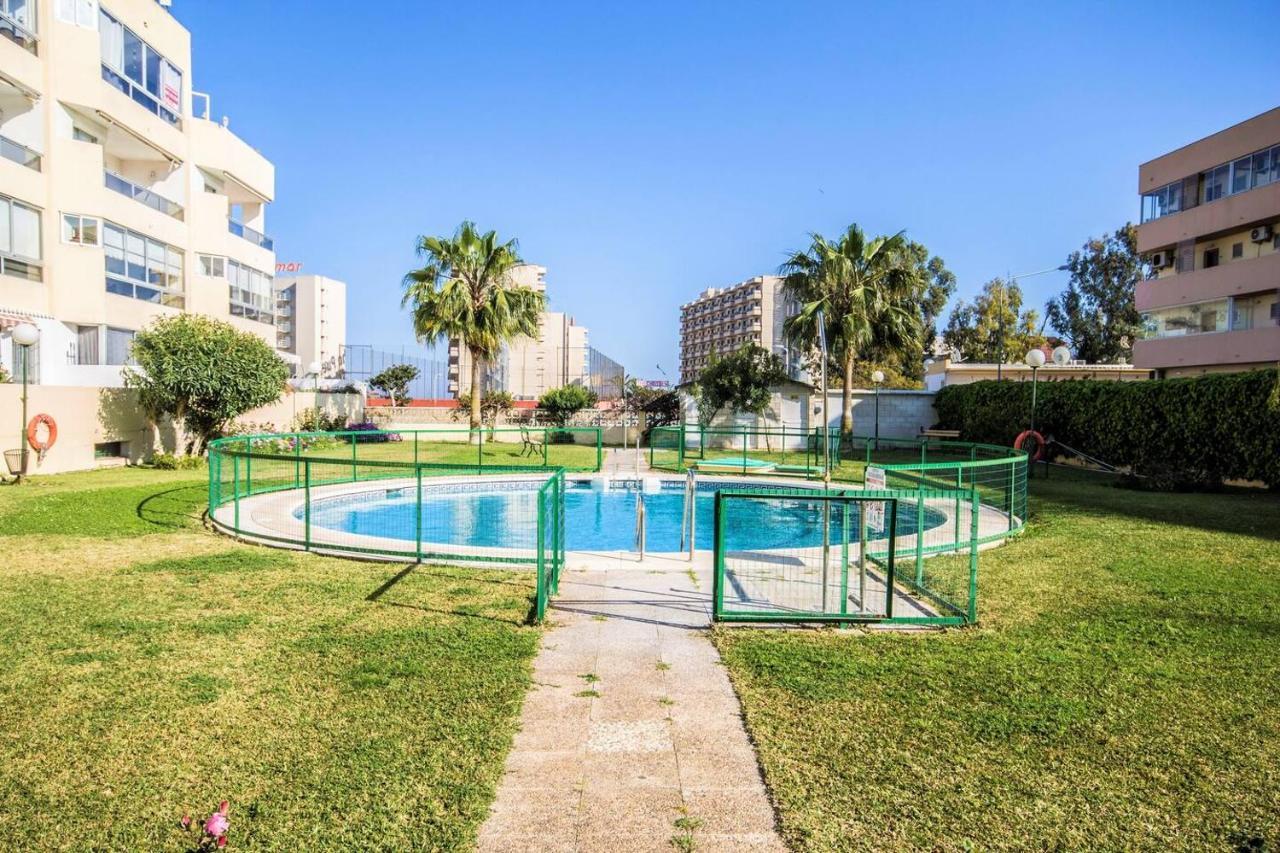 Lovely Apartment In Torremolinos Views Of The Sea, Pool, Terrace, Sofa Bed And Fully Equipped Kitchen ภายนอก รูปภาพ