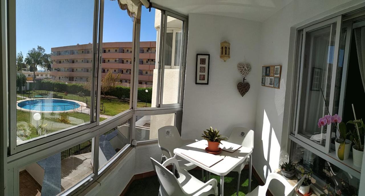 Lovely Apartment In Torremolinos Views Of The Sea, Pool, Terrace, Sofa Bed And Fully Equipped Kitchen ภายนอก รูปภาพ
