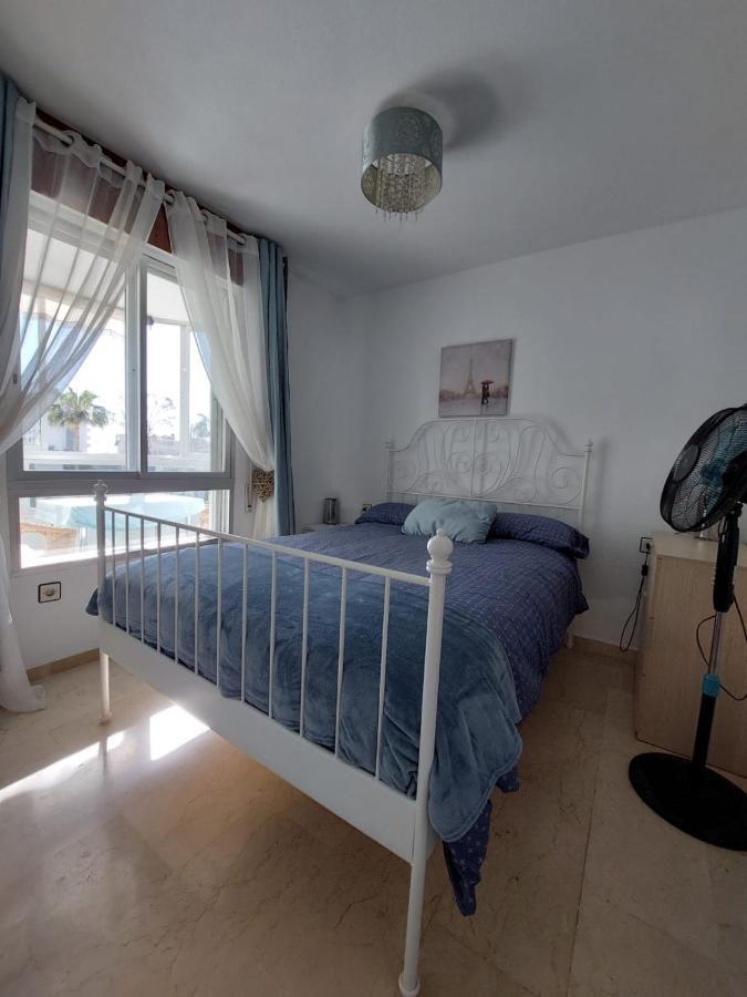 Lovely Apartment In Torremolinos Views Of The Sea, Pool, Terrace, Sofa Bed And Fully Equipped Kitchen ภายนอก รูปภาพ
