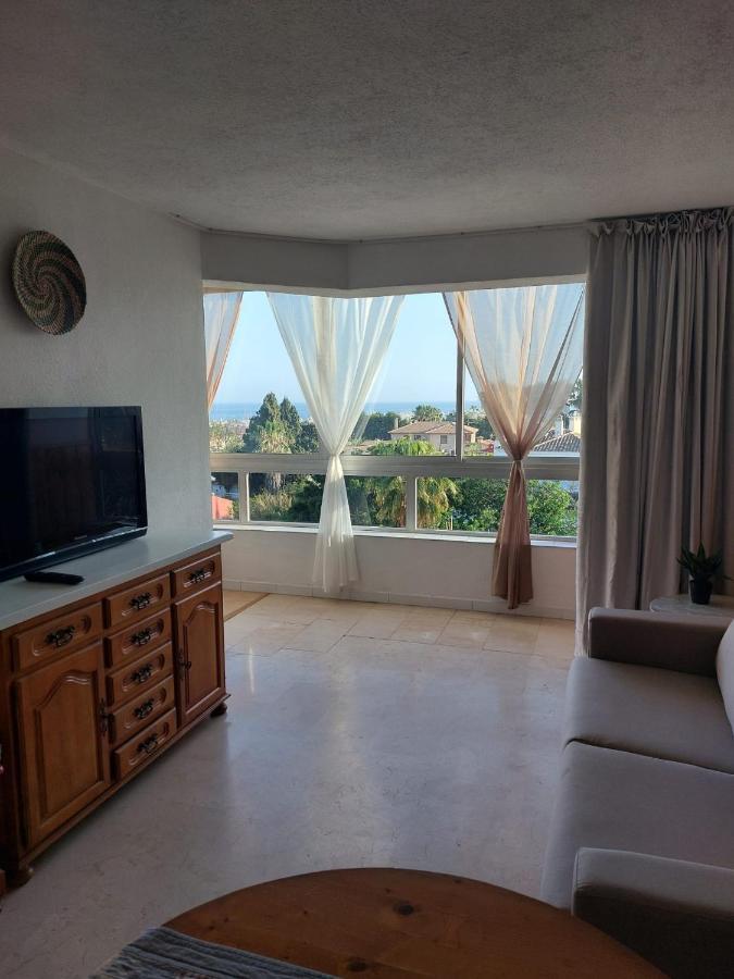 Lovely Apartment In Torremolinos Views Of The Sea, Pool, Terrace, Sofa Bed And Fully Equipped Kitchen ภายนอก รูปภาพ
